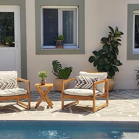 Villa Paxos *