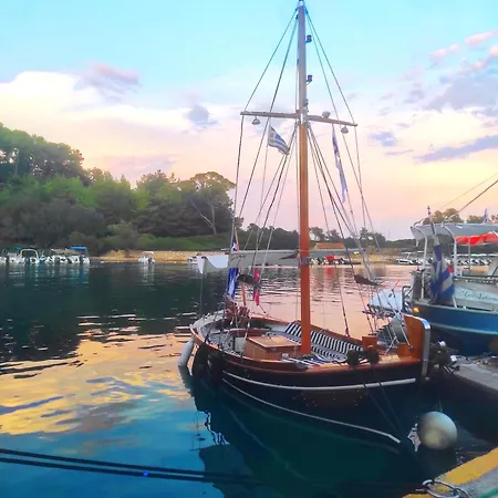 Paxos *