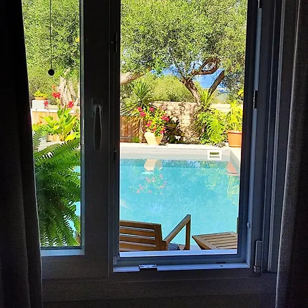 Villa Paxos *